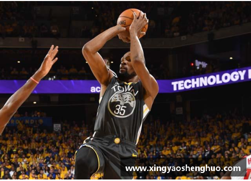 NBA季后赛_勇士险胜火箭 系列赛1_0领先 - 中国新闻网 - 副本